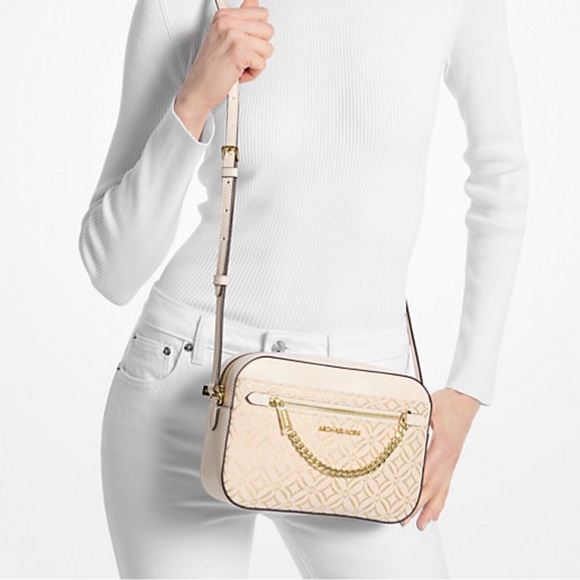 BNWT Authentic Michael Kors Crossbody Bag store purchased NOT outlet ! - Picture 4 of 10